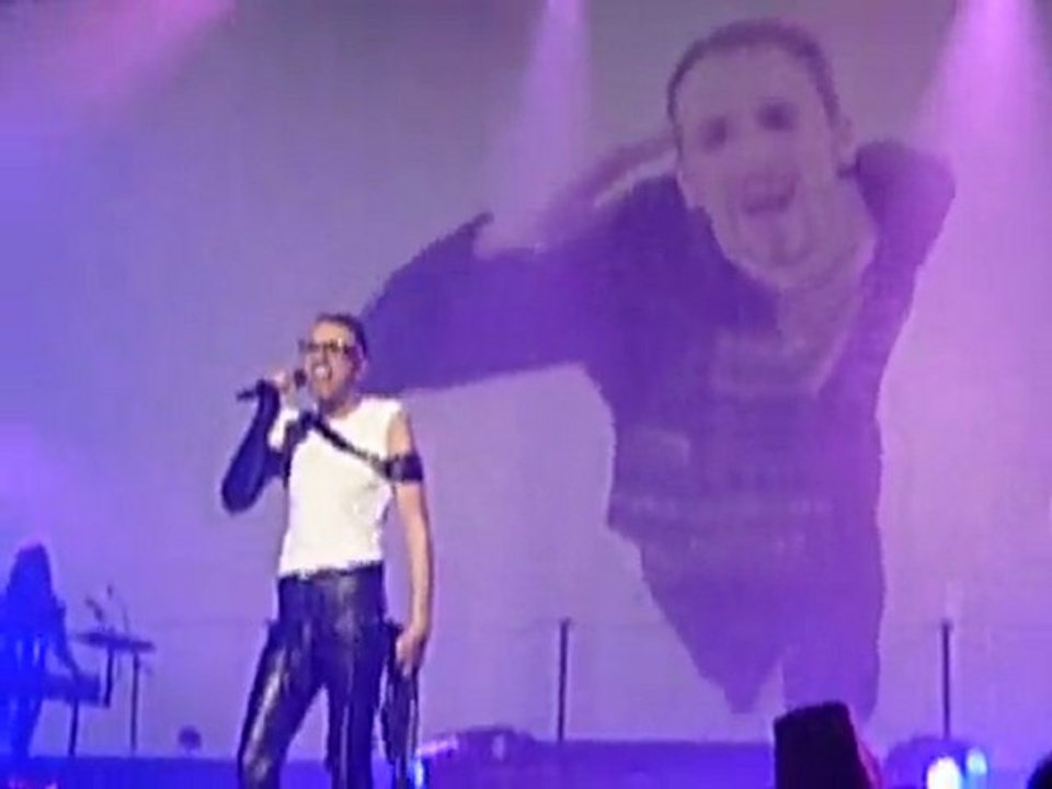 christophe Willem bombe anatomique zenith paris 18.05.10