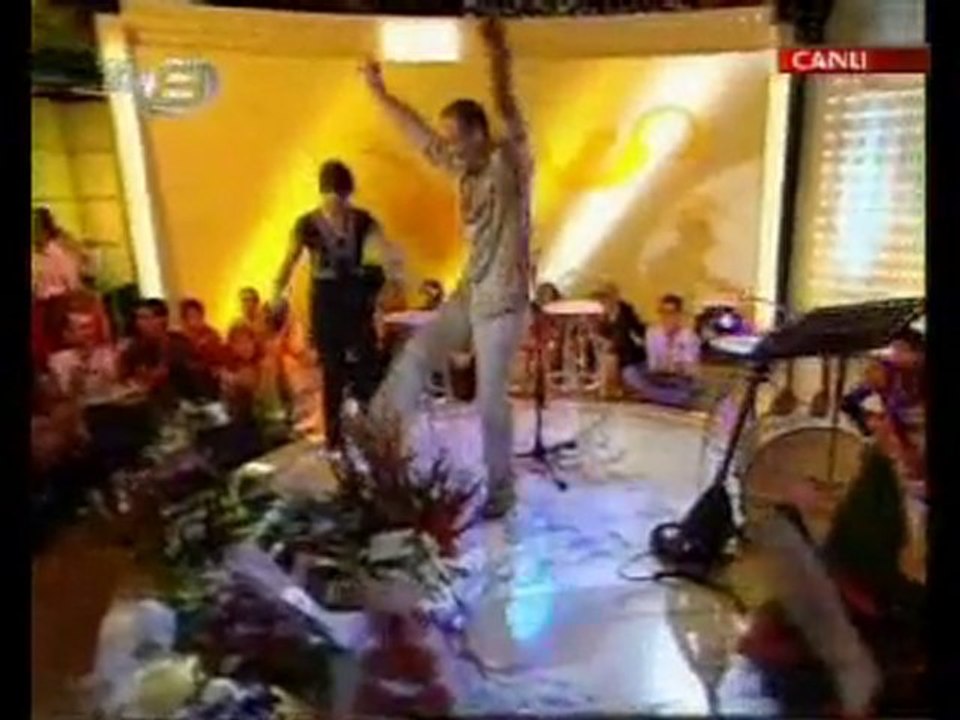 Gül Emekçi - Sümer Ezgü düet, ovalar ovalar