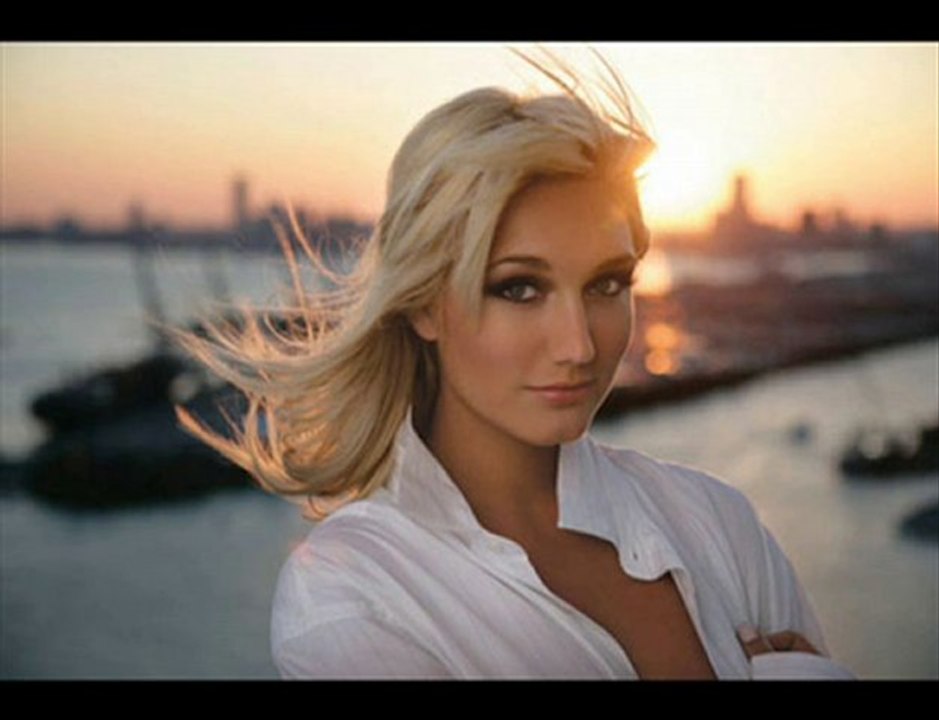 Brooke Hogan - Slow Down  (New 2010 Song)
