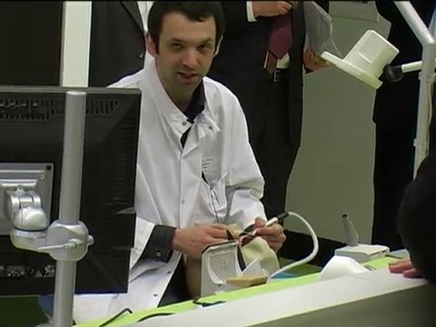 Inauguration d'une salle de TP à la faculté d'Odontologie
