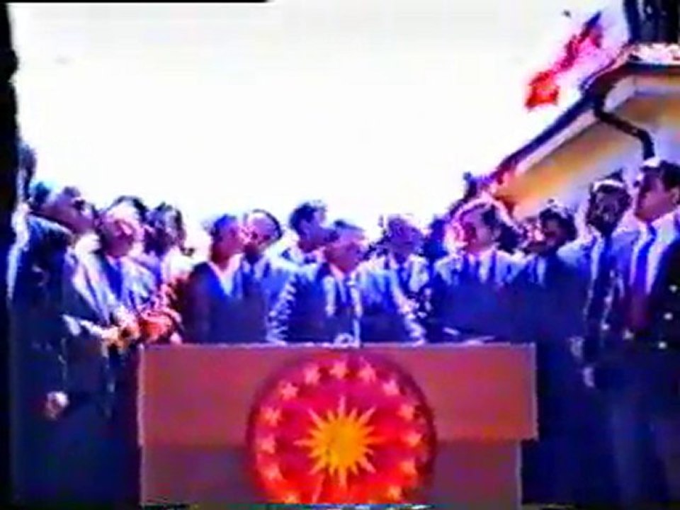 SİVEREKLİLERE ÖZAL İL SÖZÜ VERDİ