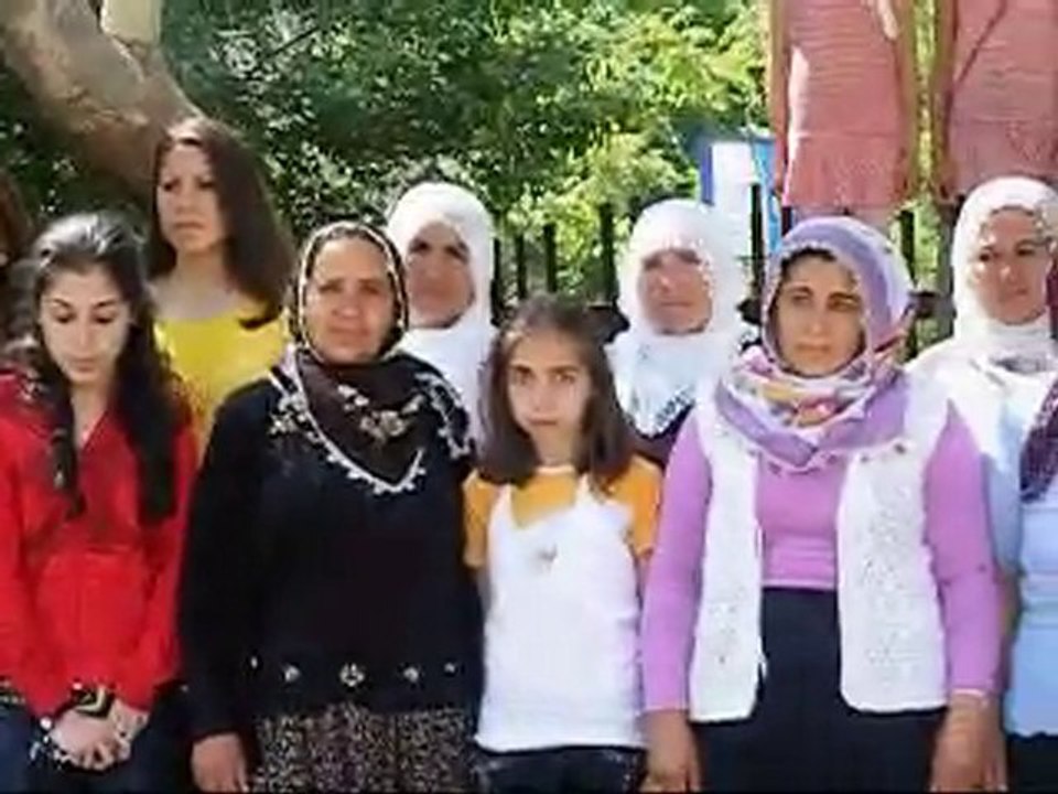 19 MAYIS 2010 SAYGI DURUSU VE ISTIKLAL MARSI