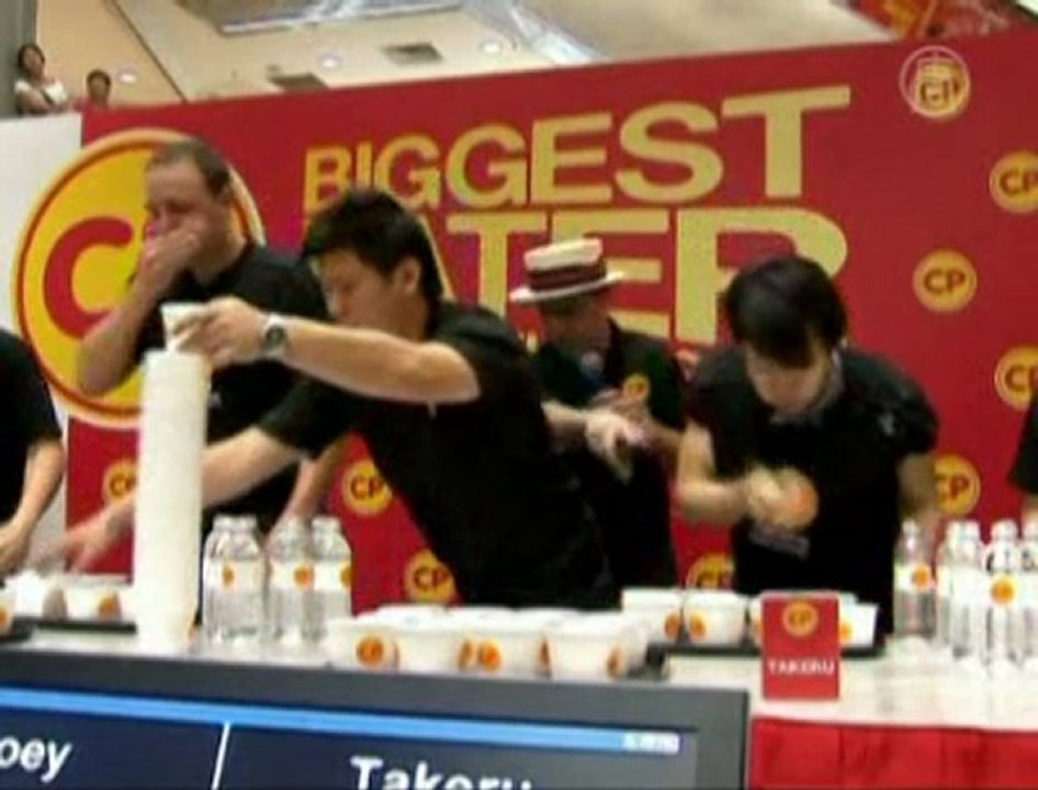 Concours des plus gros mangeurs de raviolis