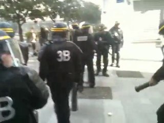 CRS se fait tirer dans le pied par son collègue