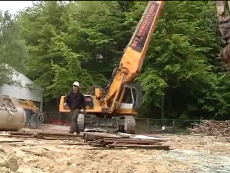 Travaux à la patinoire de Poissompré d'Épinal.