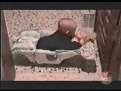 sapık bebek xD (ve fazlası için link videonun altında tıkla)