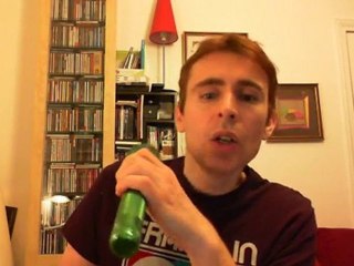 Wiwi égratigne "s'aimer"