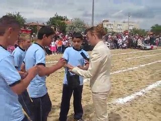 19 Mayıs Erkekler Yumurta Taşıma Yarışması