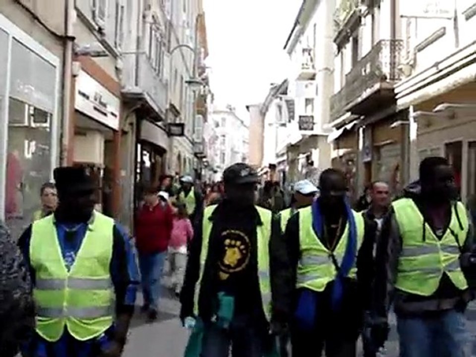 MARCHE DES SANS-PAPIERS A VALENCE