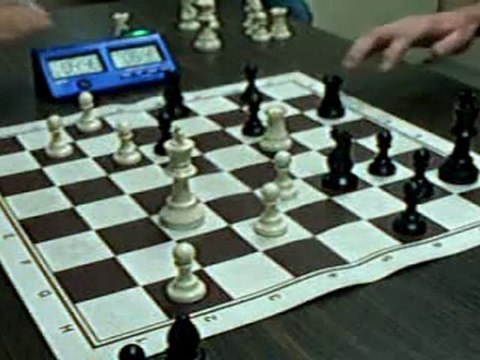 ECHECS : BEN 0 VS 1 ZITOUN (SEVEN TOP STAR)