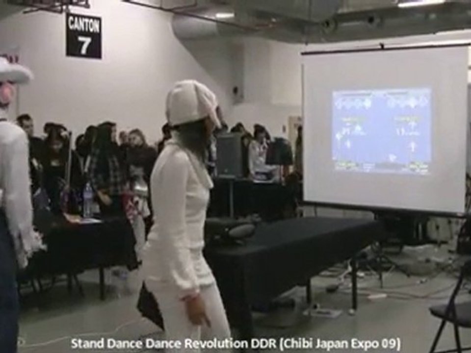 Démonstration de Dance Dance Revolution(Chibi Japan Expo 09)