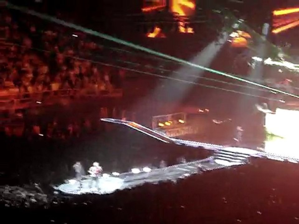 black eyed peas bercy21/05/2010