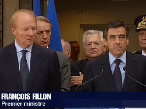 Fusillade 94: Fillon rend hommage à la policière tuée