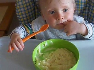 BB Morgane mange seule