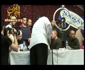 sheikh  Al-Heweny a convertit 2 allemend  a l'Islam