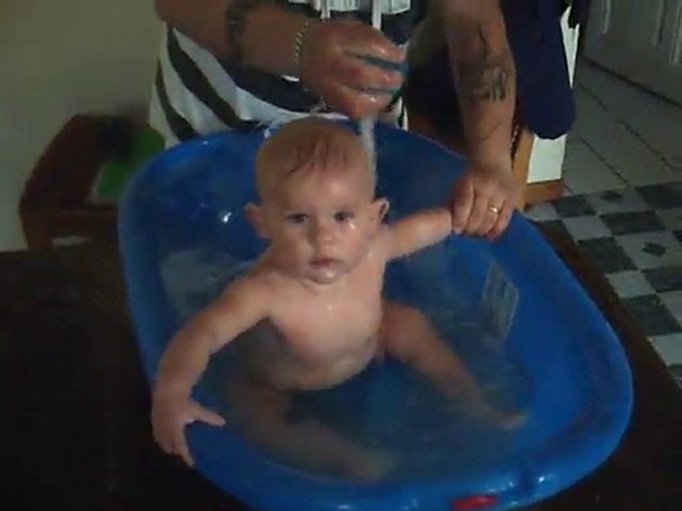 l'heure du bain par Christopher 9 mois