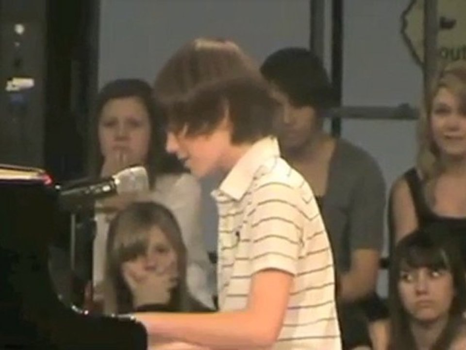 Greyson Chance Paparazzi - Greyson Chance Amazing