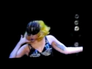 Lady Gaga Arnhem - Gaga eats barbie LIVE!