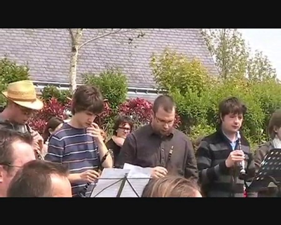 Ensemble Bombarde-Percus Vannes & Cie Morceau n°3