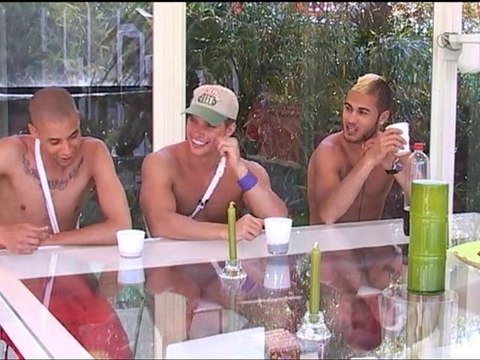 Trois violets pas du matin