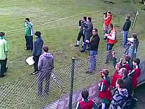 Zalane boisko Warty Poznań przed meczem ze Zniczem Pruszków