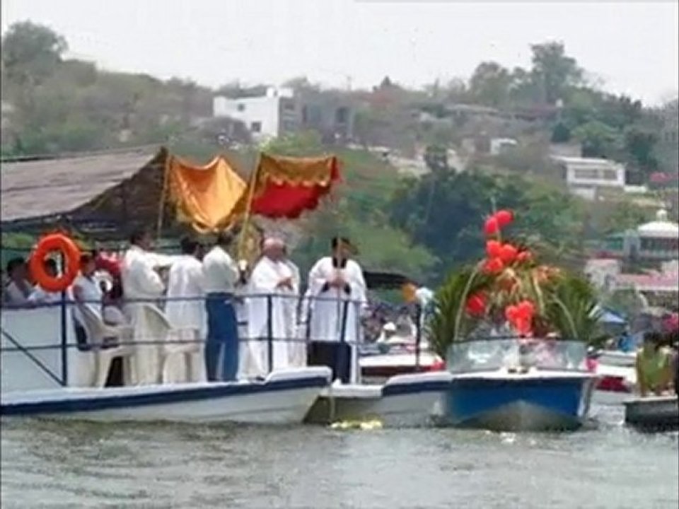 Procesion Iglesia Hundida de Tequesquitengo