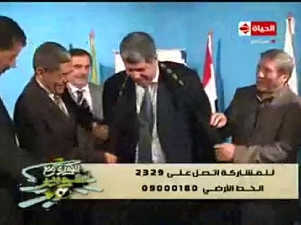 Shobeir s´excuse et visite l´algérie