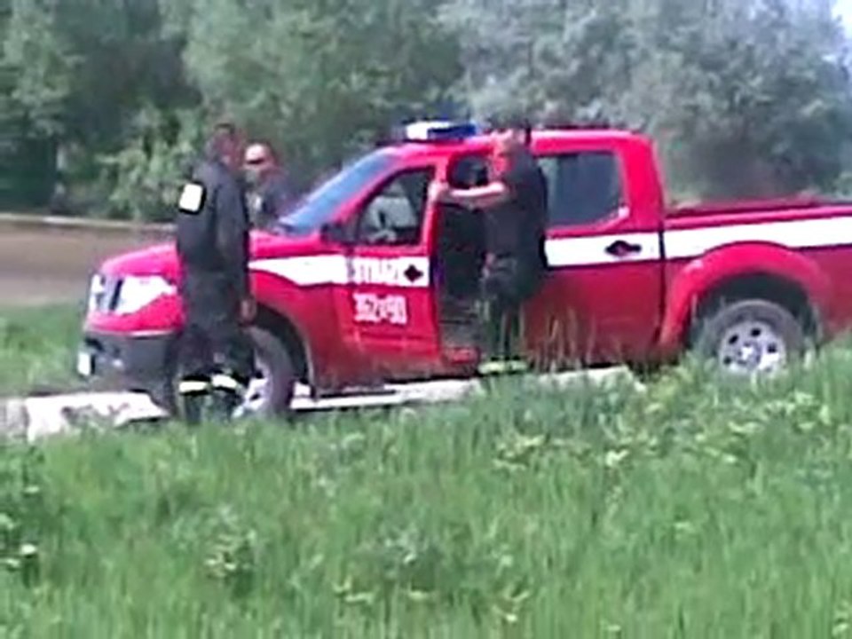Dramat w Świniarach - ewakuacja mieszkańców