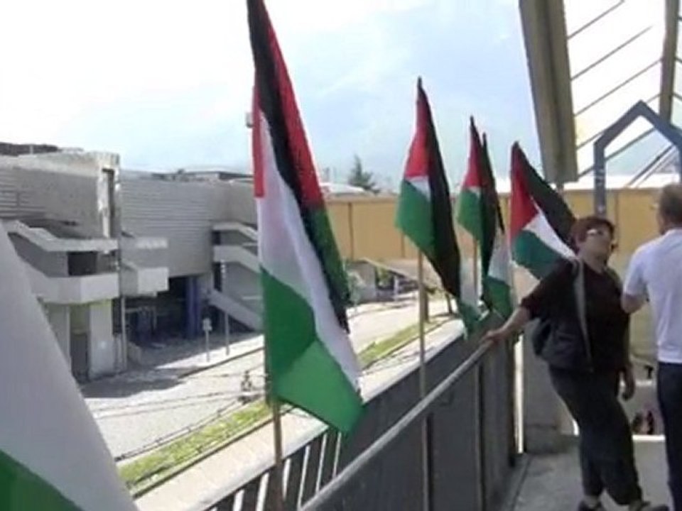 Action BDS Grand'Place Grenoble 22 mai 2010