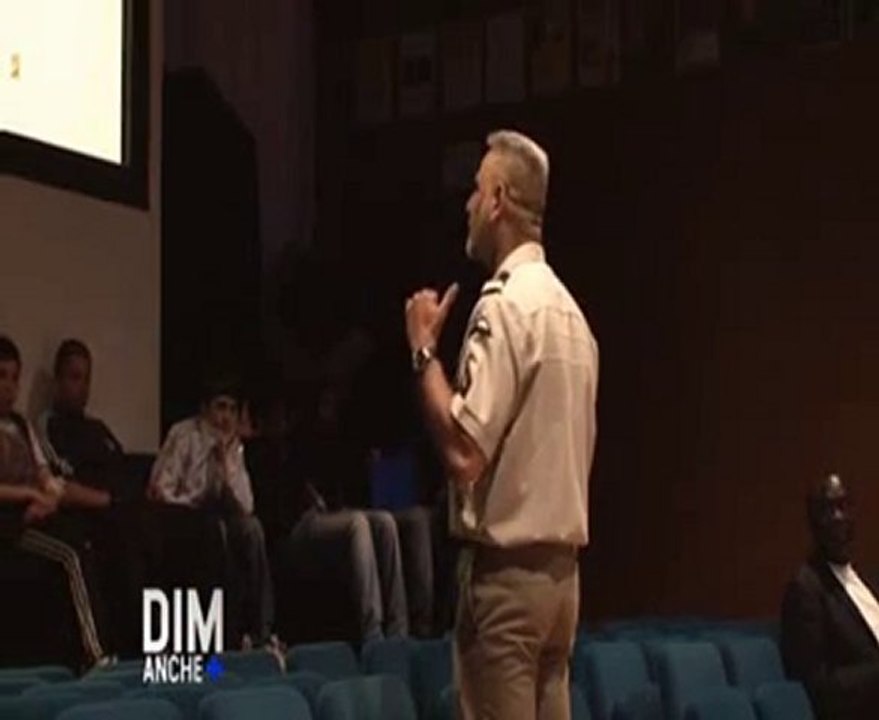 capitaine l'armée française "Ya pas de musulman qui tienne "