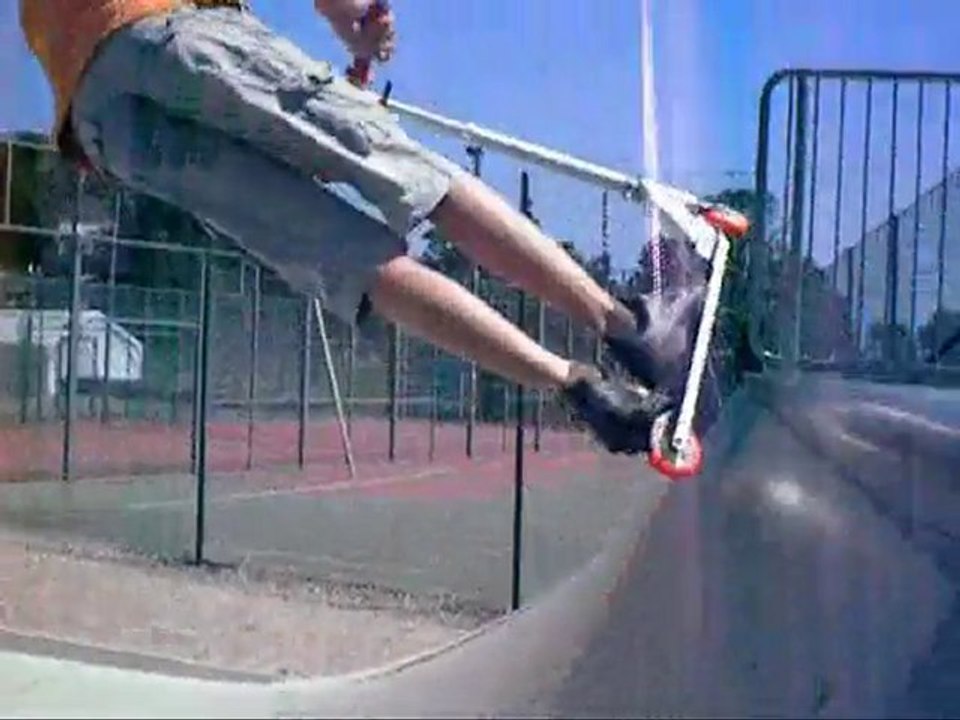 Trottinette skate park La Roquette