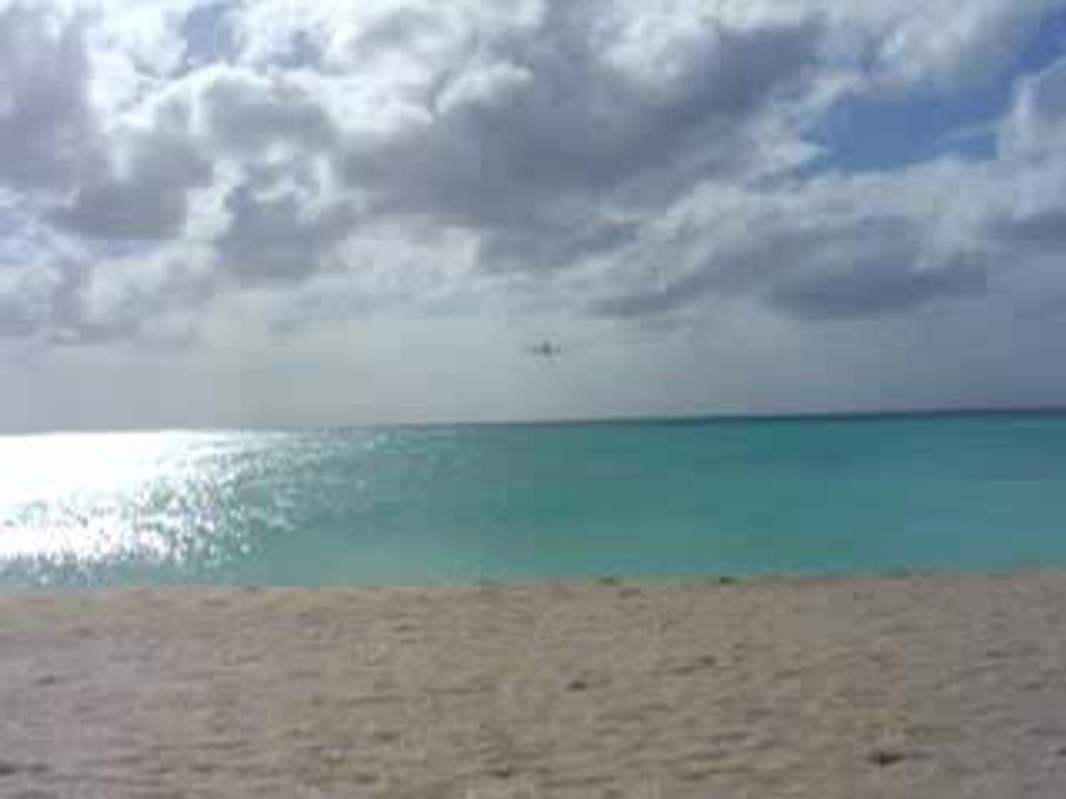 Boeing 747, qui rase la plage!