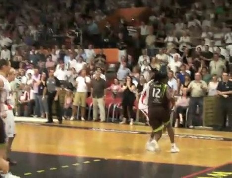 Les Flammes carolo championnes de NF1