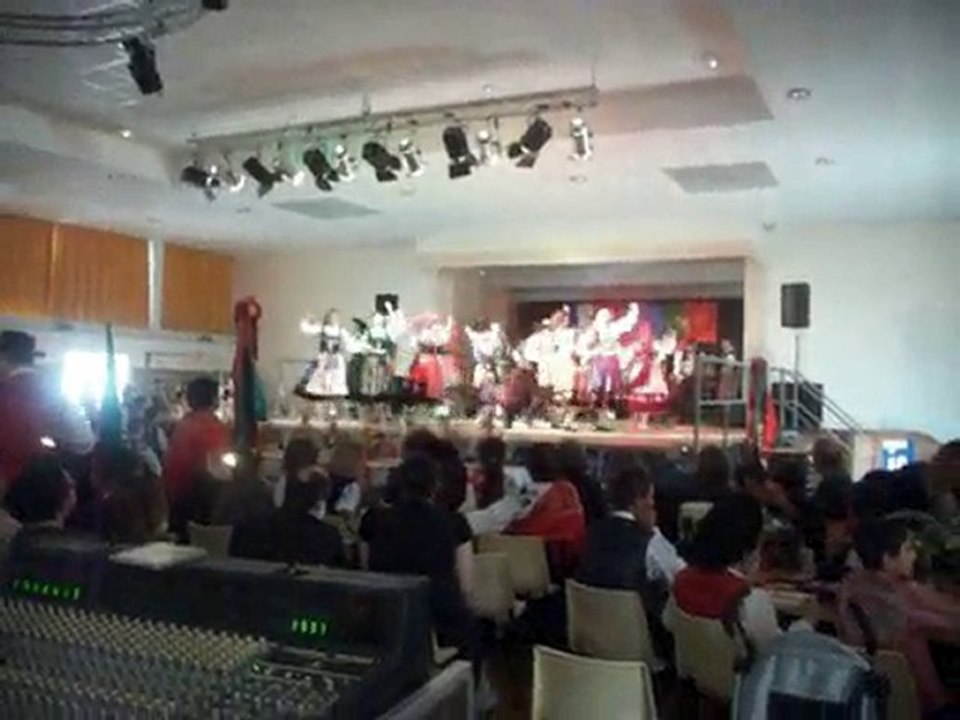 FESTIVAL RANCHO SARRY : saida no palco