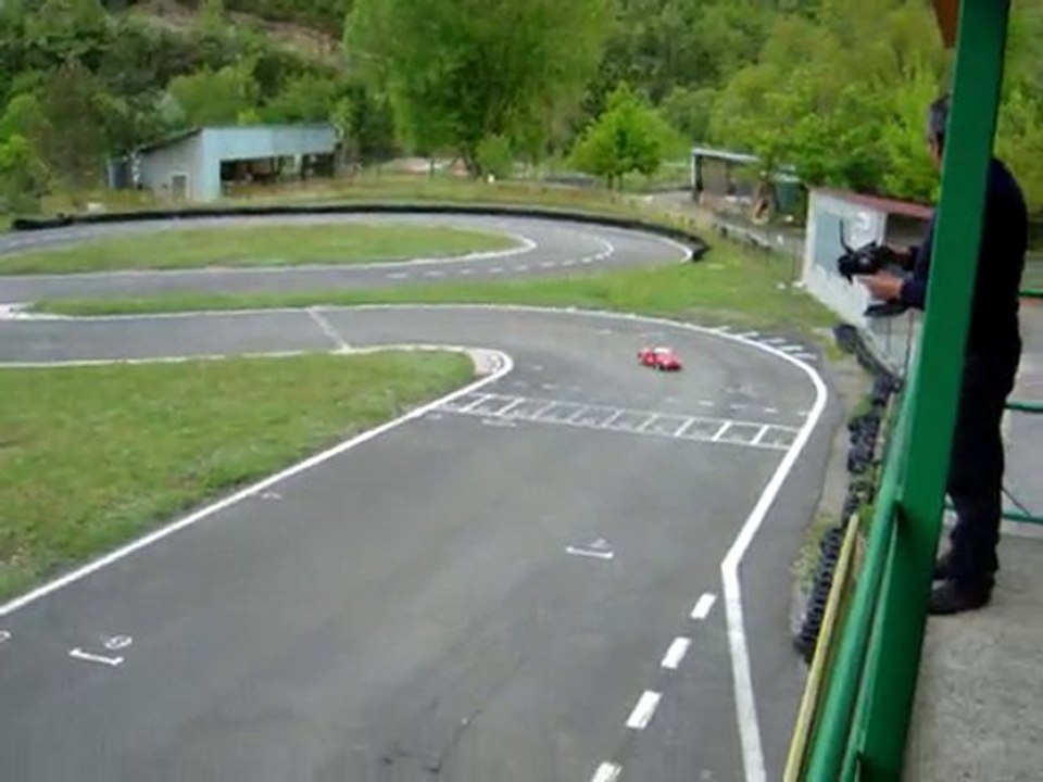 Jocelyn sur Clio au circuit de St Affrique 001.