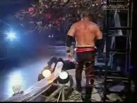 Kane vs Shane McMahon last man standing match Part 2