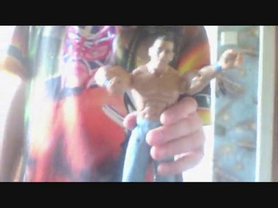 Presentation figurine de catch