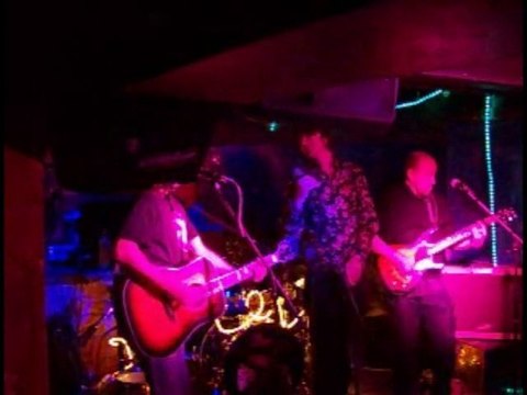 the Flying Pigs - Misha says 17.12.09 (acoustipigs)