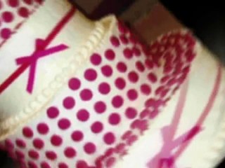 Modern Wedding Cakes - The hot new wedding trend!