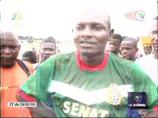 Rencontre de football entre le sénat et le CNRTV