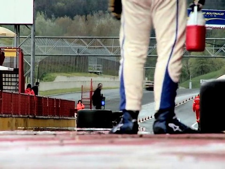 LES 6H GT/TOURISME V DE V DE MUGELLO 2010 [4 min.]