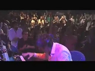 Gonzo's Guinness Book Record Night - It Breaks !