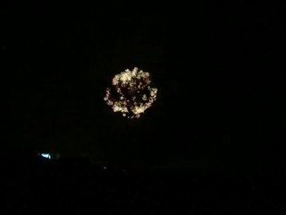 Vigilia del Bicentenario en Pinamar con fuegos artificiales