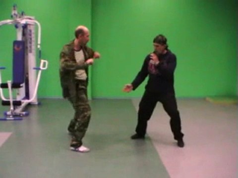 Рукопашный бой, РУС, стремительный нож