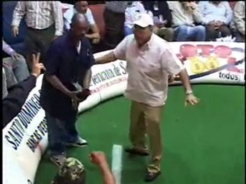 5 peleas de gallos