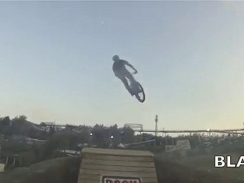 [MTB] Sam Pilgrim and Blake Samson Follow Cam [Goodspeed]