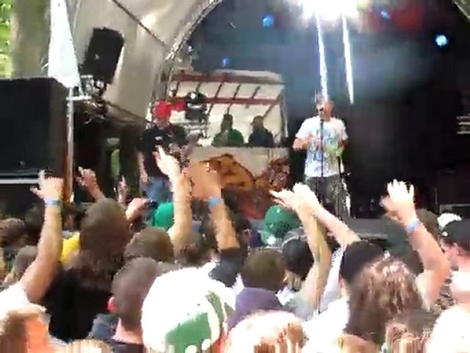 Mäckes - seifenblasen (live @ no stress)