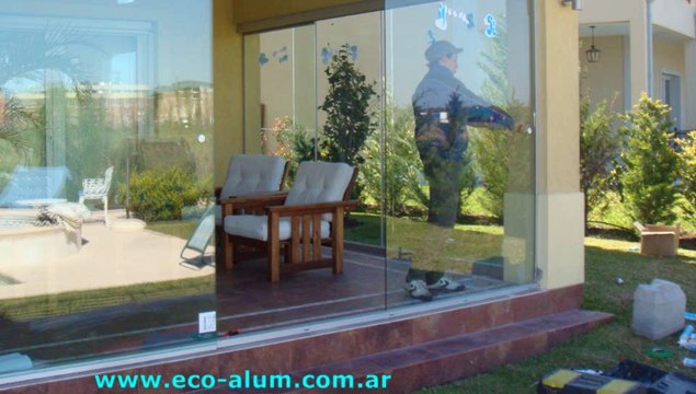 Cerramientos Plegadizos de Cristal para Galerías, Quinchos y Balcones eco-alum®
