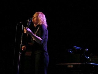 Agua de Annique @ Scène Bastille - 6 - My electricity