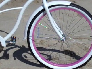 sixthreezero Women's BE White w/ Pink Beach Cruiser